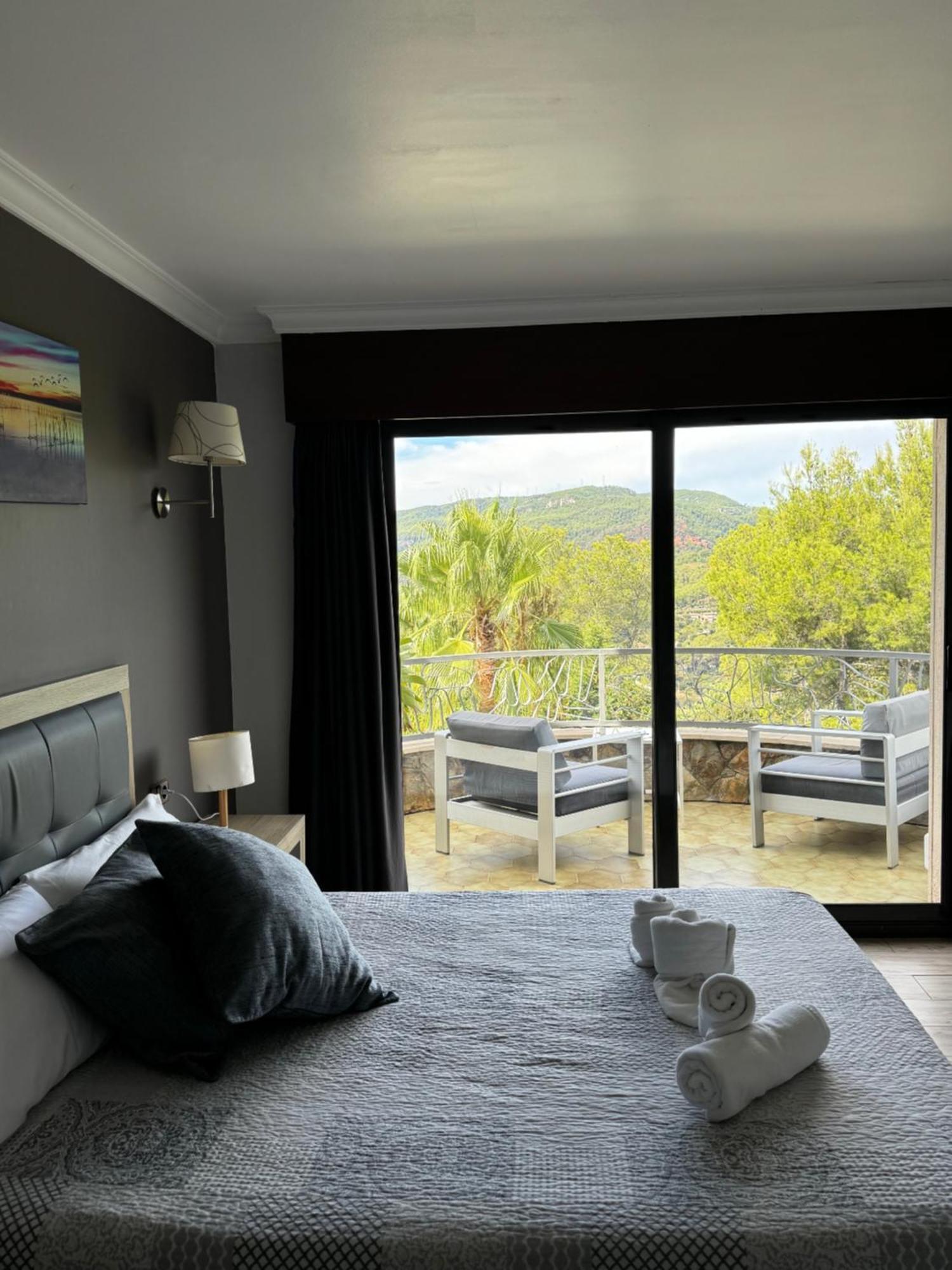 Petit Mirador Hotel Torrelles De Llobregat Exterior photo